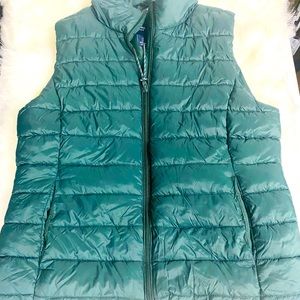 Gap Puffy Vest Size Small
